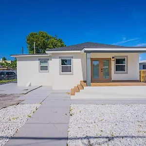 Holiday home Modern Unit 1 - Close To South & Airport Miami