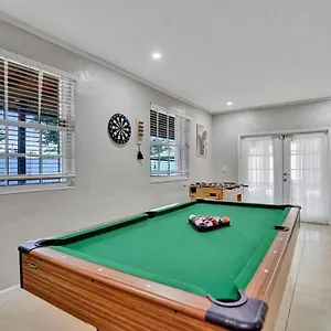 Villa Luxury Rattan Getaway *