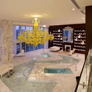 Wonderful 2 Bedroom Icon Brickell With Pool Apartment *