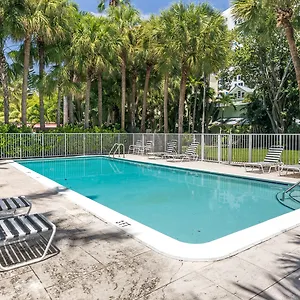 Selina River Miami