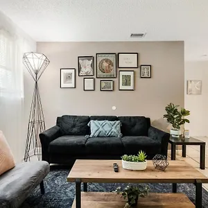 Bright & Cozy 2br Walk To Brickell & Calle 8 Miami