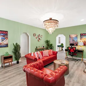 New! Havana Nights ! Walk To Calle Ocho! Apartment *