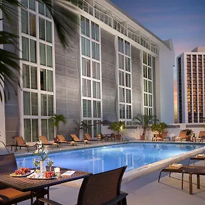 Hotel Courtyard Downtown Brickell Area 3*