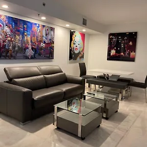 Apartment Downtown Brickell Bay & Pool View 4 Bedrooms Miami