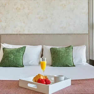 아파트호텔 Residences By Vacation 3*