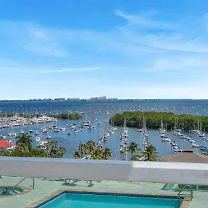 Tropical Paradise Spacious 3 Bedroom Aparthotel