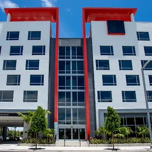 Hotel Kompose Boutique Airport