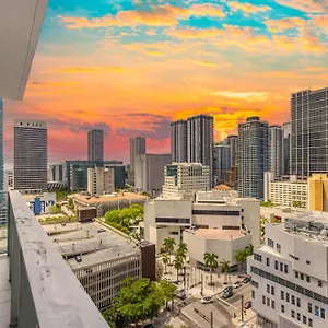 Beautiful 2br With Gym And Pool Miami