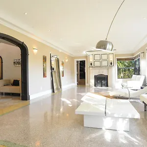 Castillo Villa Miami