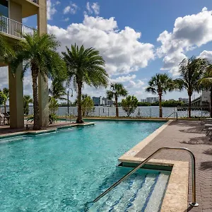 Mare Azur Luxury By Grand Bay Apartment Miami