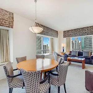 Apartahotel Four Seasons - Luxury Private Residences 5*