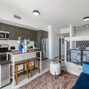 Apartment Devereaux Luxury One-bedroom And *
