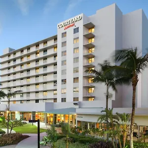 Hotel Courtyard By Marriott Airport Miami