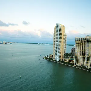Bayfront By Yourent Miami